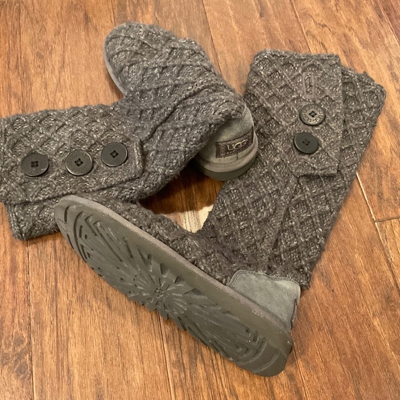 UGG, Austrian Gray boots, size 6 - Picture 1 of 11